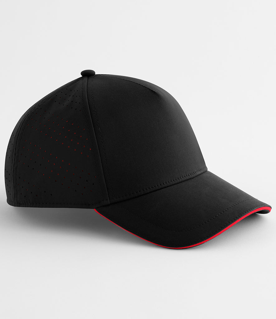 Beechfield Accelerate Cap in Black with Red