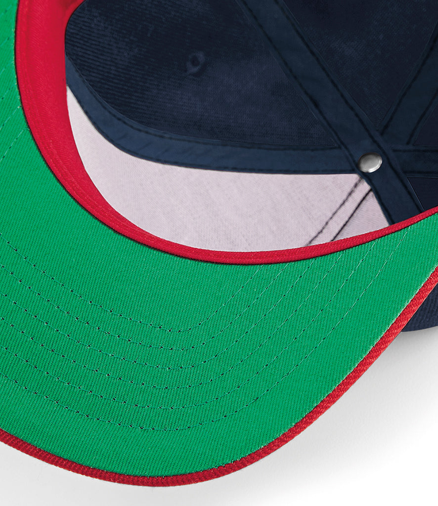 beechfield-flat-peak-snapback-cap-french-navy-classic-red-detail